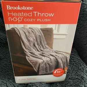 Brookstone Heated Cozy Plush Throw